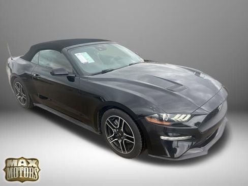 Used 2022 Ford Mustang Premium RWD image 4