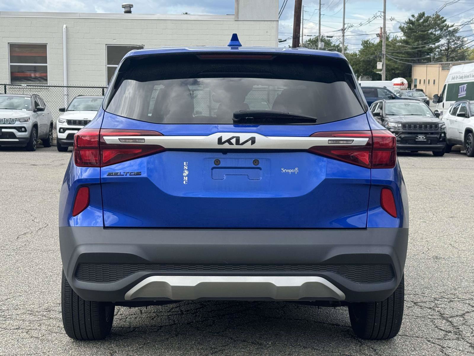 Used 2023 Kia Seltos LX AWD/4WD image 9