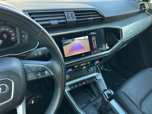 Used 2020 Audi Q3 2.0T Premium Plus w/ Premium Plus Package image 19