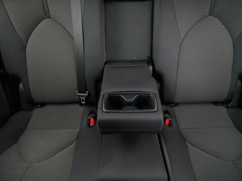 Certified 2024 Toyota Highlander LE image 18