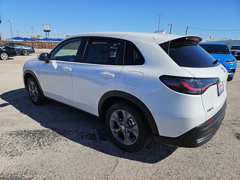New 2026 Honda HR-V LX image 4