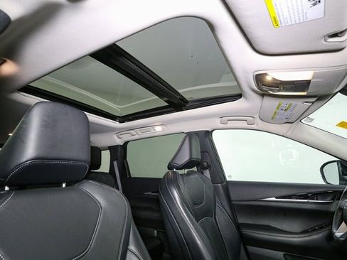 Used 2023 INFINITI QX60 Pure image 18