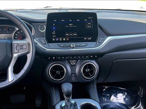 Used 2025 Chevrolet Blazer LT AWD/4WD image 6