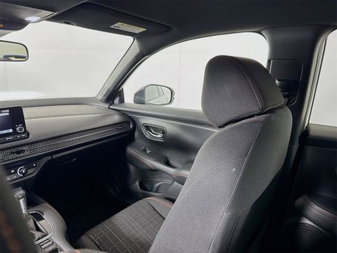 Used 2024 Honda HR-V Sport image 20