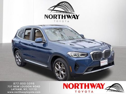 Used 2022 BMW X3 xDrive30i w/ Premium Package 2 (ZPA) AWD/4WD image 1