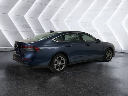 Used 2023 Honda Accord EX image 4