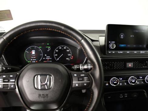 Used 2024 Honda CR-V Sport image 16