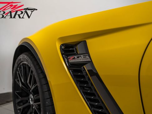 Used 2015 Chevrolet Corvette Z06 w/ 2LZ Preferred Equipment Group image 22