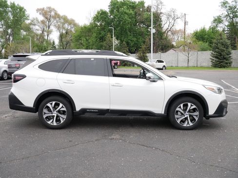 Used 2021 Subaru Outback Touring XT AWD/4WD image 8