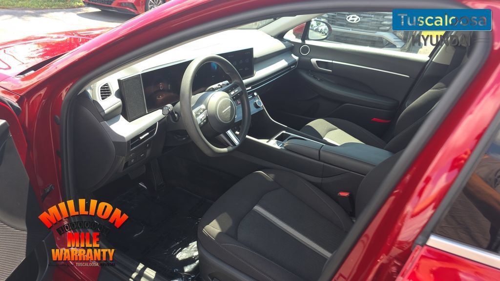 Used 2025 Hyundai Sonata SEL FWD image 23