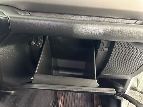 Used 2021 Jeep Wrangler Unlimited Sahara image 32