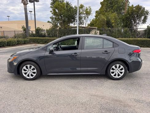 Used 2025 Toyota Corolla LE image 5