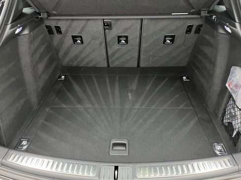 Used 2025 Porsche Macan image 33