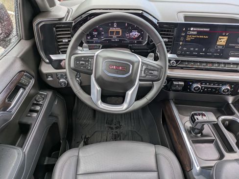 Used 2025 GMC Sierra 1500 SLT w/ SLT Premium Plus Package AWD/4WD image 15