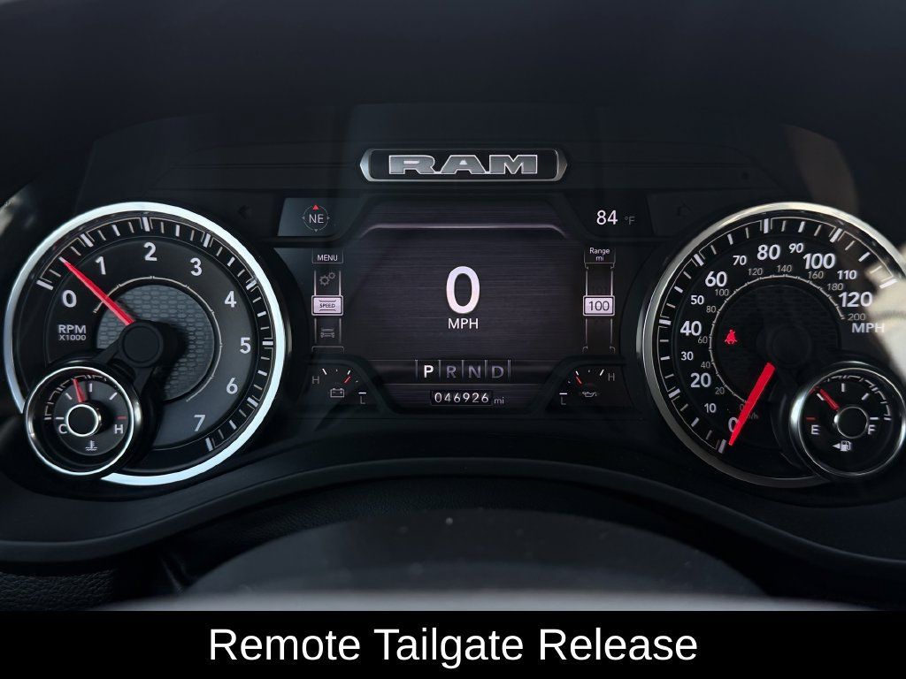 Used 2024 RAM 1500 Laramie AWD/4WD image 17