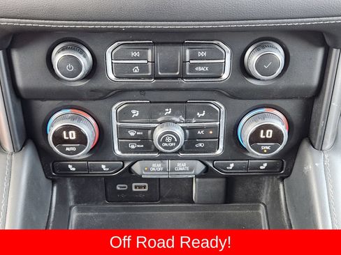 Used 2023 Chevrolet Tahoe Z71 AWD/4WD image 26