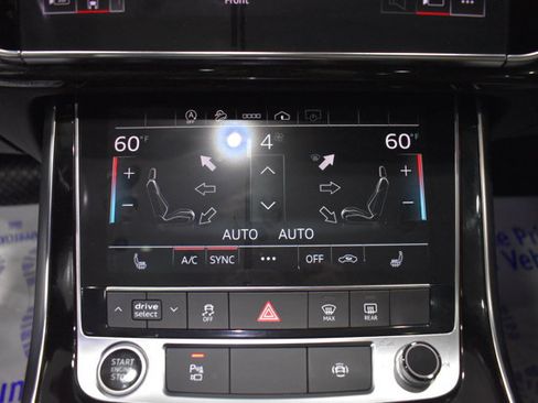 Used 2023 Audi Q7 3.0T Premium w/ Convenience Package AWD/4WD image 15
