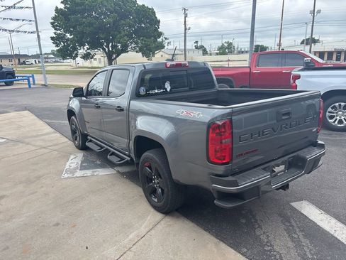Used 2022 Chevrolet Colorado LT w/ Redline Special Edition AWD/4WD image 3
