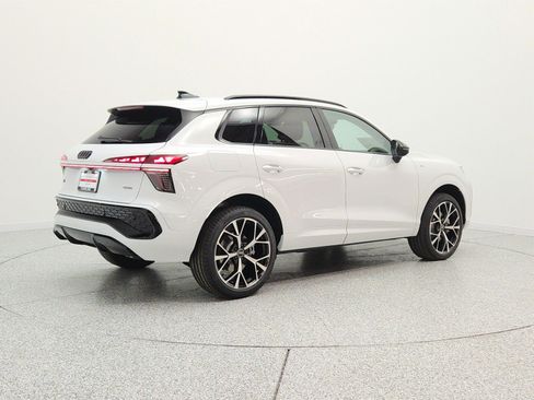New 2026 Audi Q3 quattro 2.0T AWD/4WD image 5