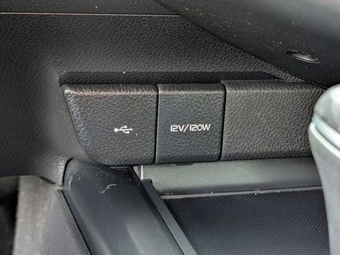 Used 2020 Toyota Camry SE w/ Convenience Package image 16