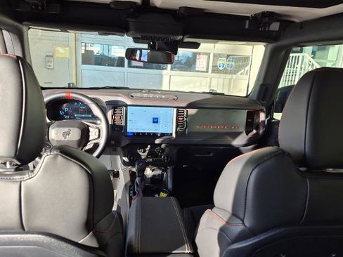 Used 2025 Ford Bronco Raptor AWD/4WD image 16