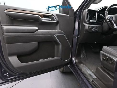 Used 2022 Chevrolet Silverado 1500 LT w/ Convenience Package II RWD image 16