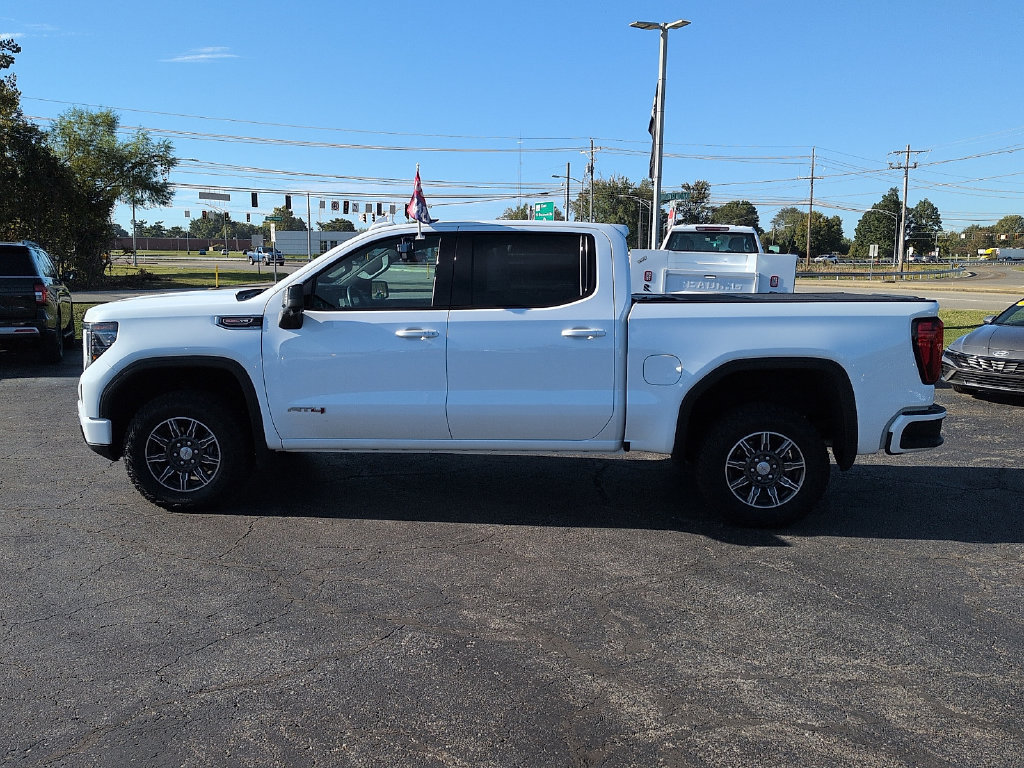 Used 2025 GMC Sierra 1500 AT4 AWD/4WD image 4