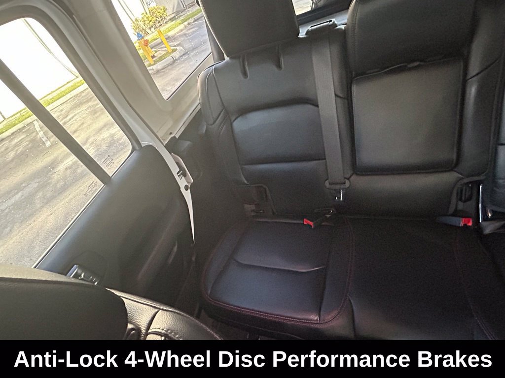 Certified 2021 Jeep Wrangler Unlimited Rubicon w/ Xtreme Recon 35" Tire Package AWD/4WD image 12