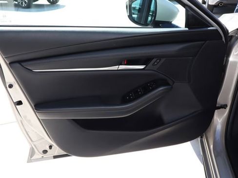 Used 2025 MAZDA MAZDA3 s FWD image 24