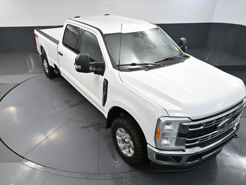 Used 2023 Ford F350 XLT w/ FX4 Off-Road Package image 55