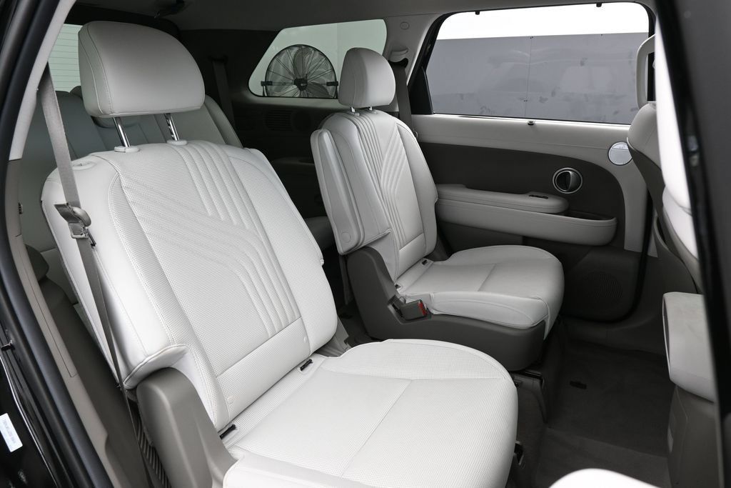 Used 2026 Hyundai Palisade SEL FWD image 47