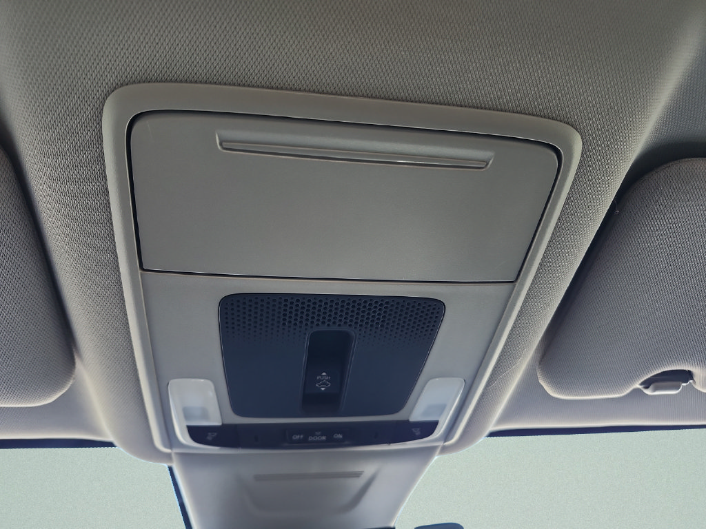 Used 2025 Honda CR-V EX-L image 17