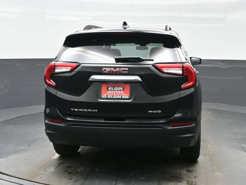Used 2022 GMC Terrain SLE w/ Driver Convenience Package image 5