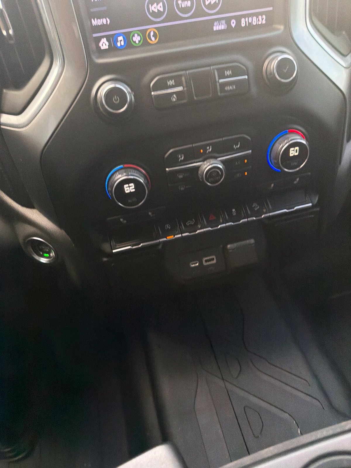 Used 2019 Chevrolet Silverado 1500 LT w/ Texas Edition AWD/4WD image 9
