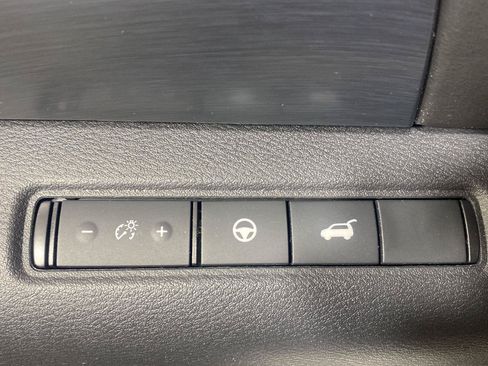 Used 2023 Nissan Pathfinder SL AWD/4WD image 13