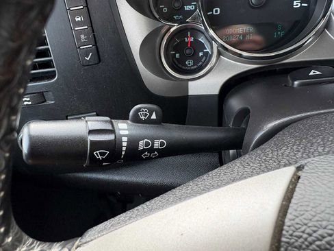 Used 2013 Chevrolet Silverado 2500 LT w/ Interior Plus Package image 15