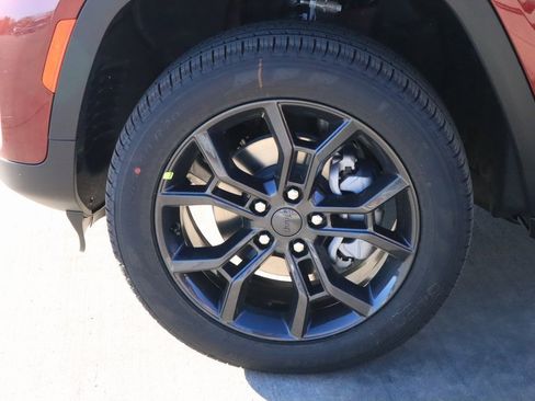 New 2025 Jeep Grand Cherokee Limited image 20