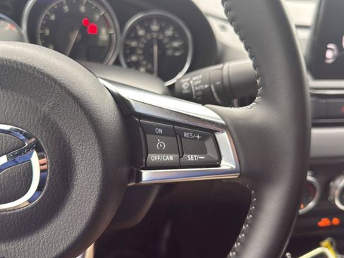 Used 2023 MAZDA MX-5 Miata Grand Touring RWD image 12