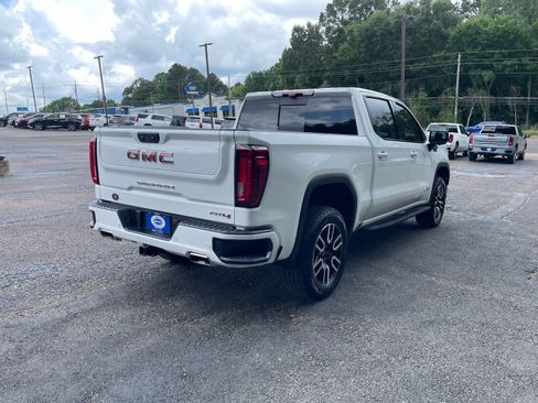 Used 2025 GMC Sierra 1500 AT4 w/ AT4 Premium Package AWD/4WD image 6