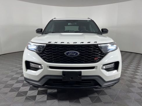 Used 2024 Ford Explorer ST w/ Equipment Group 401A AWD/4WD image 3