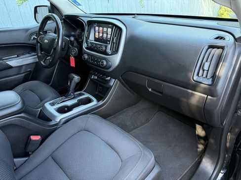 Used 2018 Chevrolet Colorado LT image 21