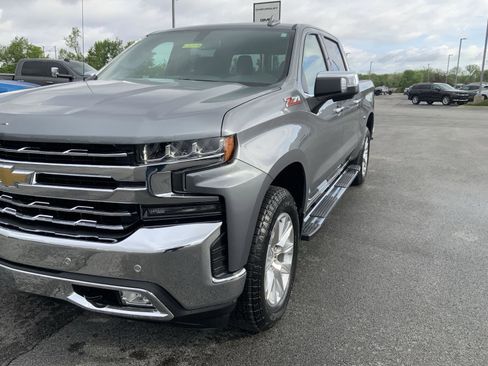 Used 2021 Chevrolet Silverado 1500 LTZ w/ Z71 Off-Road Package AWD/4WD image 16