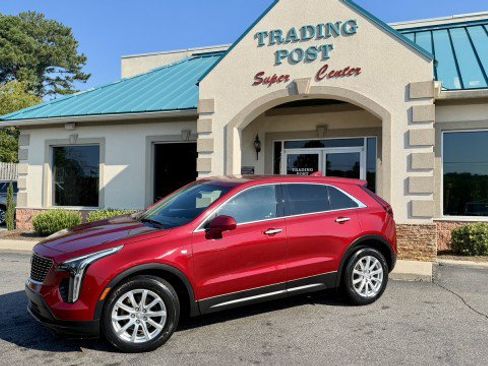 Used 2019 Cadillac XT4 Luxury FWD image 3