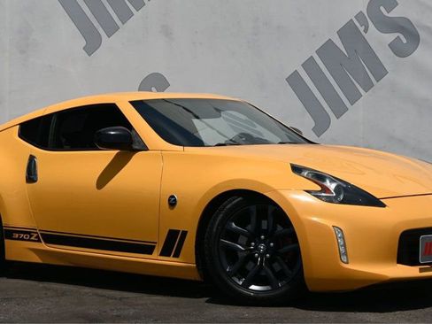 Used 2018 Nissan 370Z Coupe w/ Z34 Heritage Edition - Yellow image 3