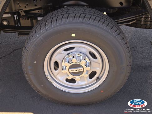 New 2026 Ford F250 XL AWD/4WD image 5