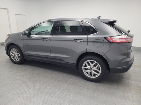 Used 2023 Ford Edge SEL image 3