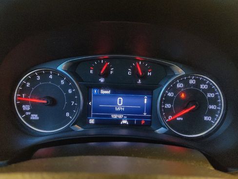 Used 2020 GMC Terrain SLE w/ Elevation Edition FWD image 23