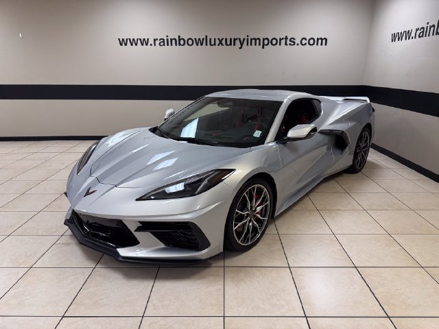 Used 2024 Chevrolet Corvette Stingray Preferred Cpe w/ Z51 Performance Package RWD image 3
