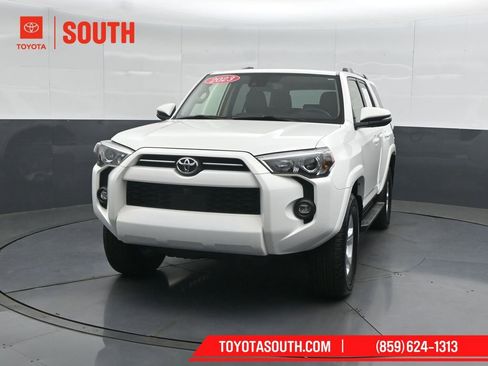 Used 2023 Toyota 4Runner SR5 Premium w/ Moonroof Package AWD/4WD image 6