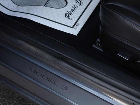 Used 2022 Tesla Model 3 Long Range AWD/4WD image 13